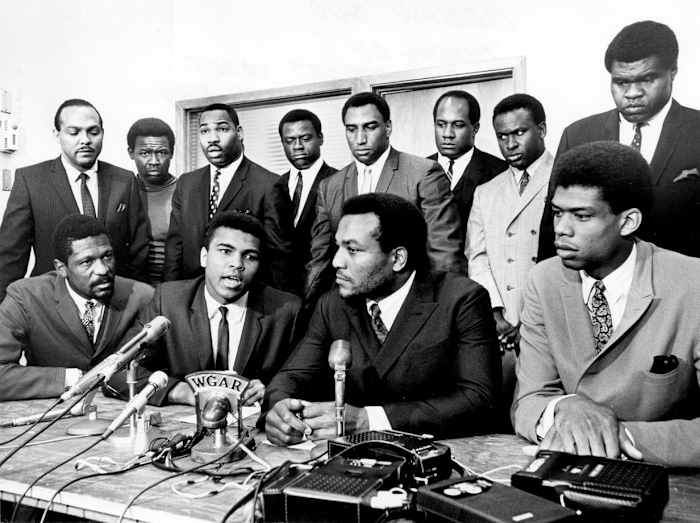 1967-0604-Bill-Russell-Muhammad-Ali-Jim-Brown-Lew-Alcindor.jpg